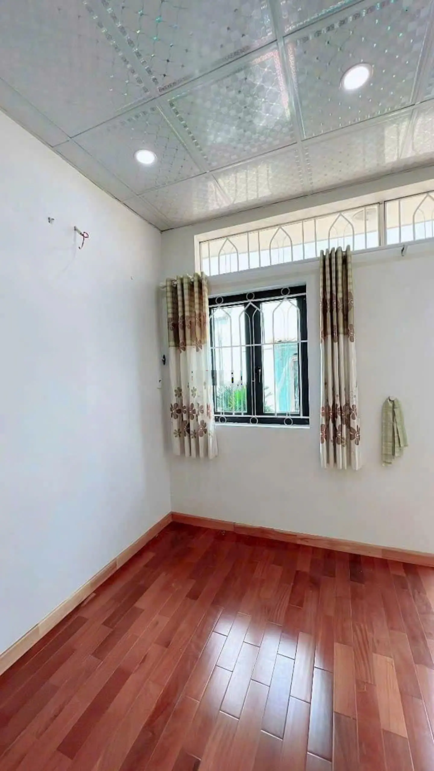Chủ kẹt vốn cần bán gấp nhà Vạn Kiếp, Quận Bình Thạnh - 42.8m2 - 2PN 2WC - LH 0765 539 ***