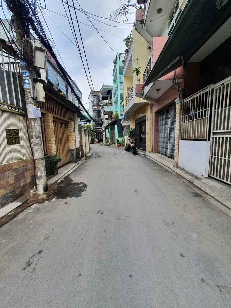 Bán nhà hẻm 888 Lạc Long Quân, phường 8 quận Tân Bình - ngang 5m