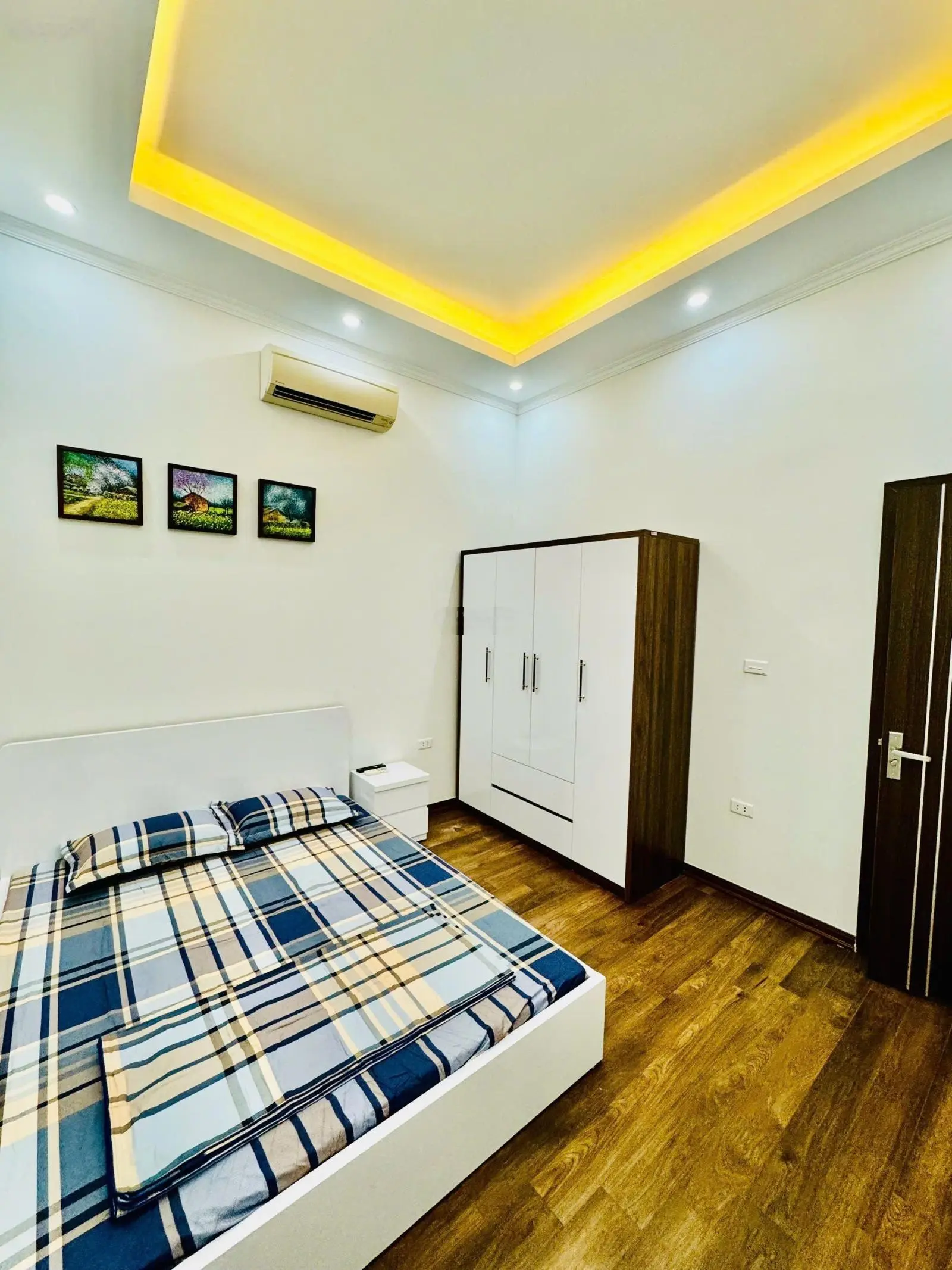 7.6 Tỷ nhà Bùi Xương Trạch mới 5T DT rộng 59m2 - ngõ 2.5m - tặng toàn bộ 6 điều hoà 6 tivi 2 tủ