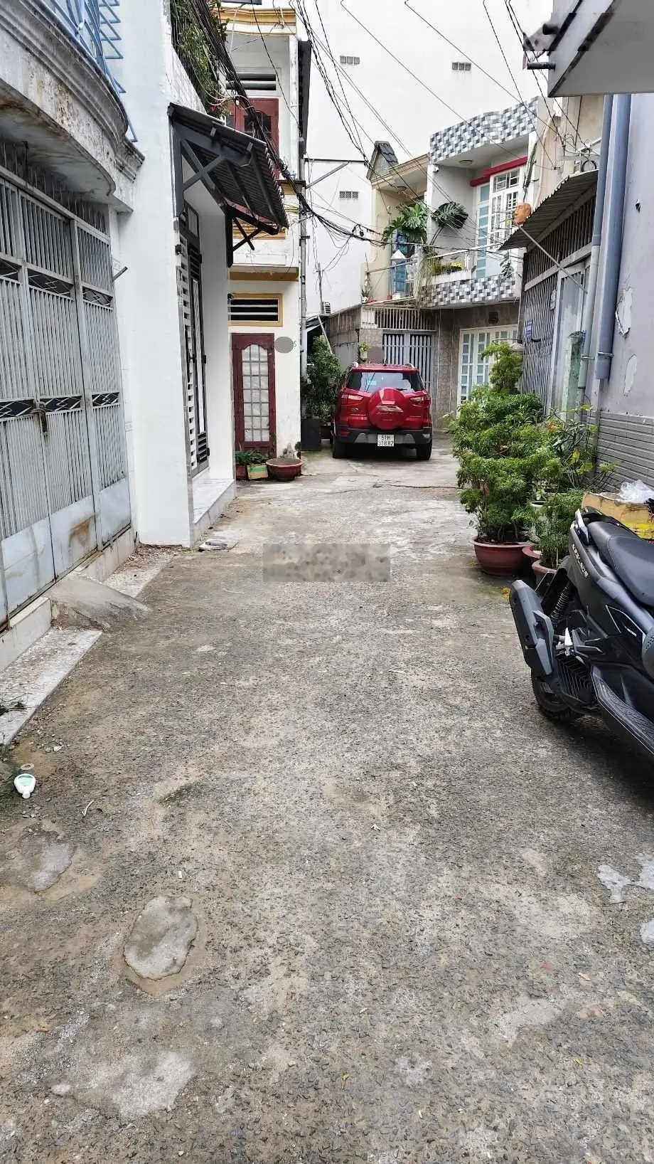 Bán nhà đẹp, ngay Emart 2 Phan Huy Ích GV - Ô Tô 1 Trục- Nhà Mới Full Nội Thất- 3 PN- 50m2