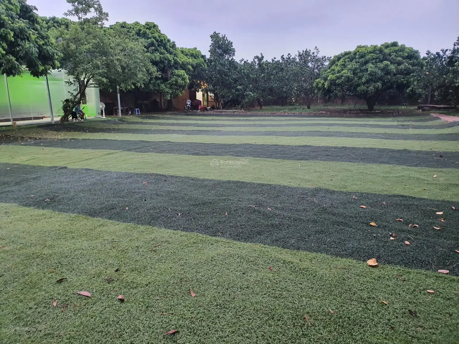 Em bán giúp người nhà đất vườn có sẵn nhà, DT đất 1.380m2, 9 tỷ 700 tại Tân Phú Quốc Oai, Hà Nội
