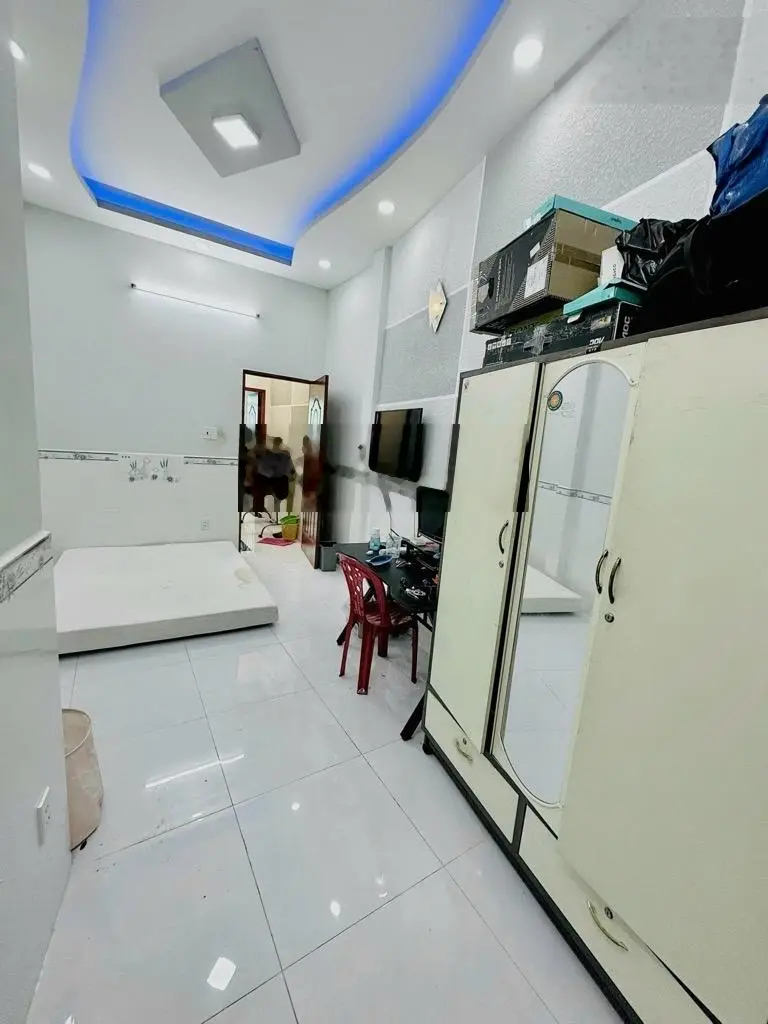 Nhà bán Dương Bá Trạc, phường 2, Quận 8, ngay chợ Rạch Ông. Sát Võ Văn Kiệt Quận 1