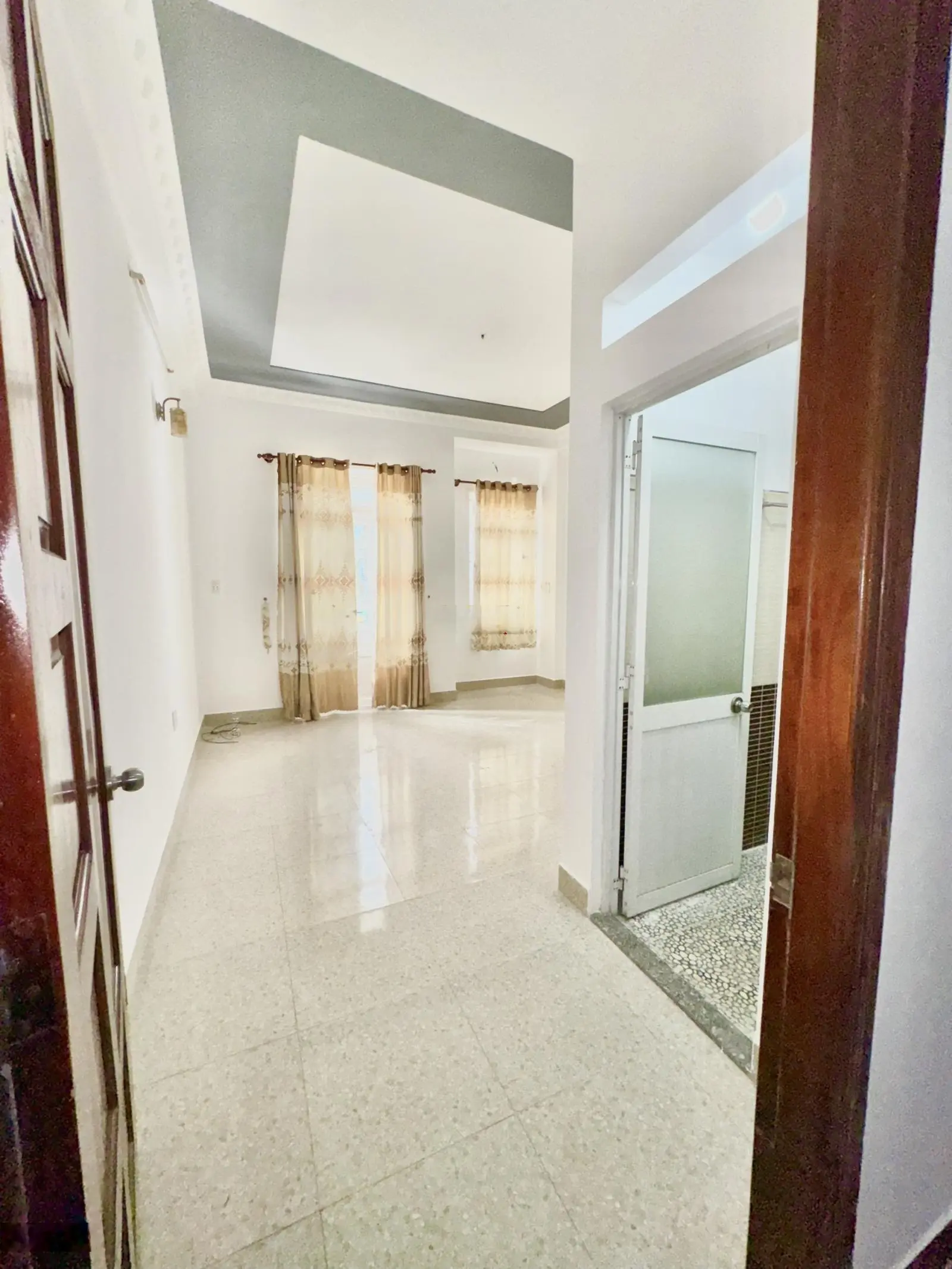 Bán nhà 1 trệt 3 lầu mặt tiền đường Hiệp Thành 7, phường Hiệp Thành, Quận 12