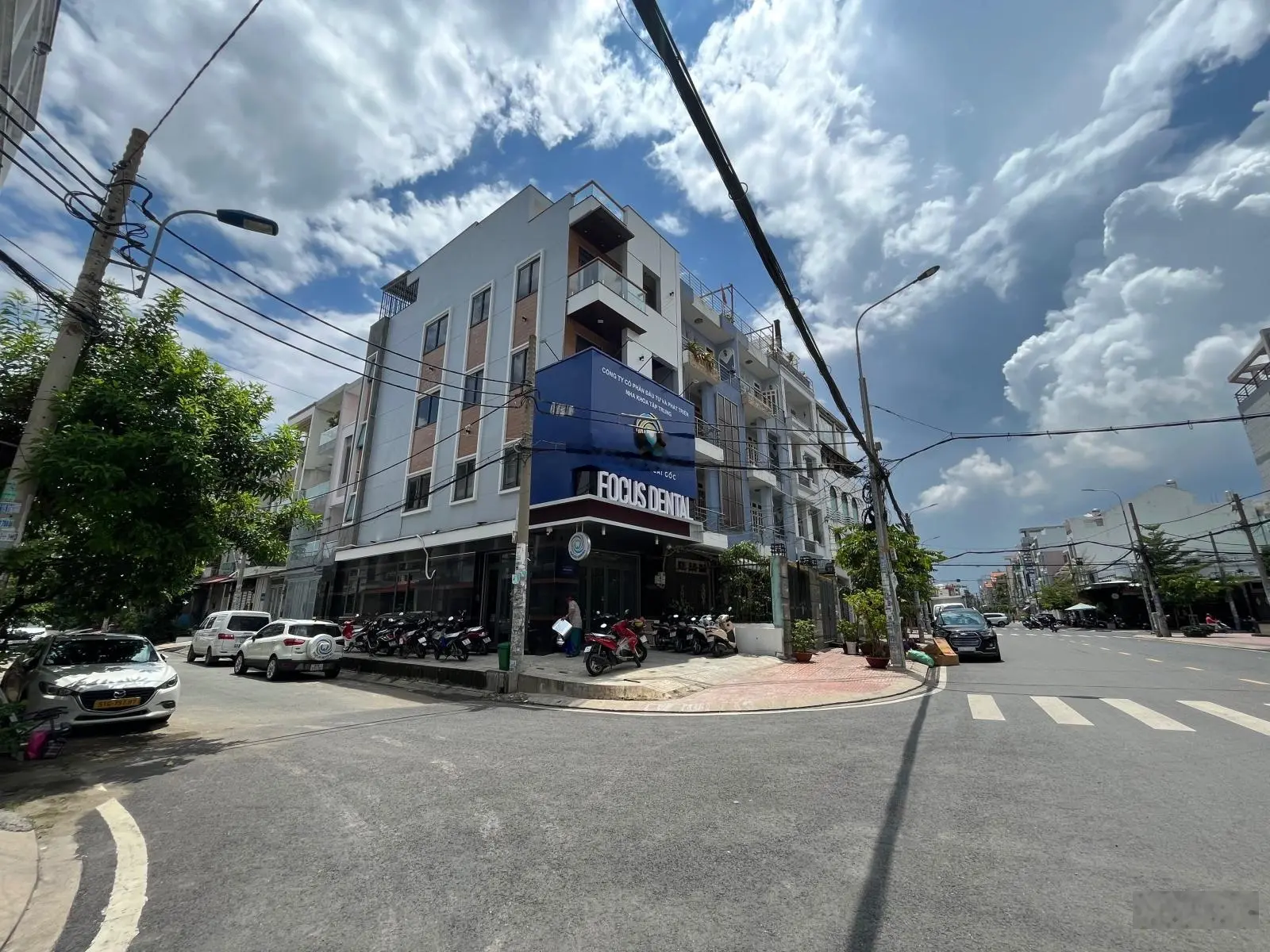 Căn góc Đường 26 - Bình Phú (5 x 20m) 5 tầng. HĐT: 50tr/tháng. Giá: 23.5 tỷ