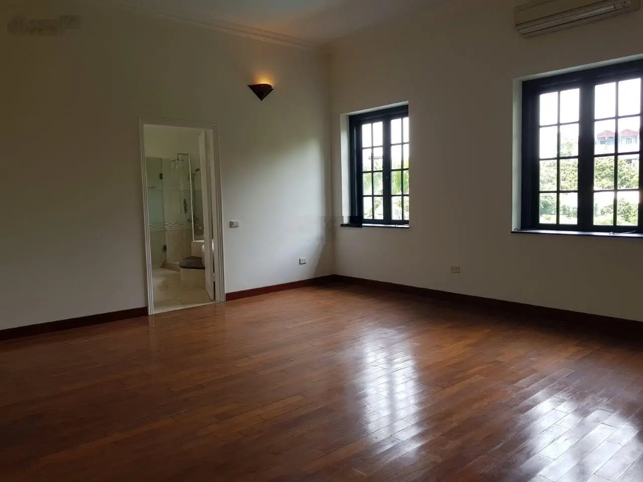 Bán căn biệt thự nhà vườn. 1400m2 full thổ cư