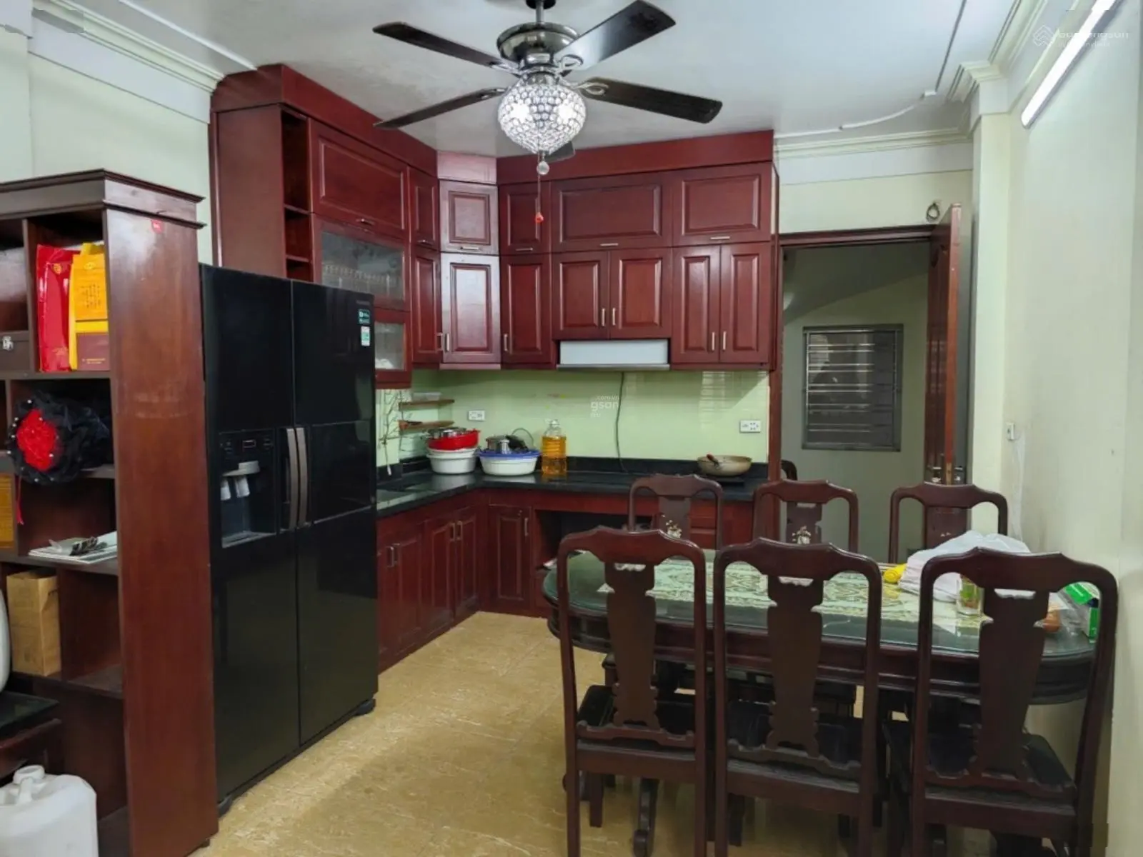 Bán nhà 14 tỷ tại phố trần quốc hoàn, diện tích 38m2, giá cực chất!