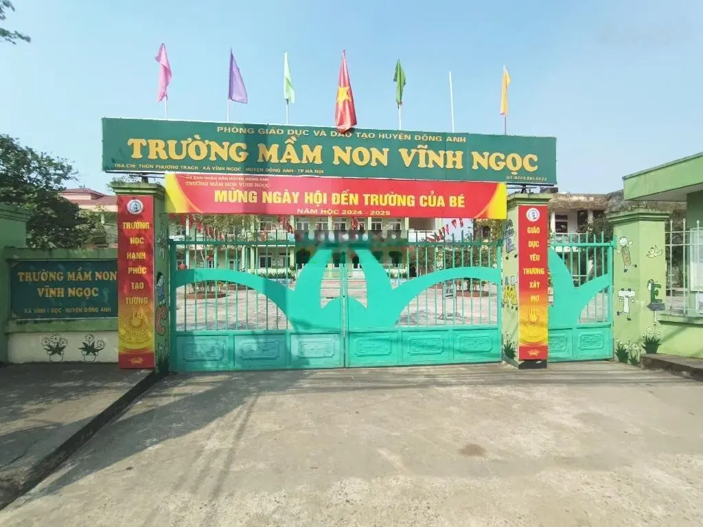Bán nhà 3 tầng, 52m2 thông số đẹp, ô tô đỗ cửa sát thành phố thông minh