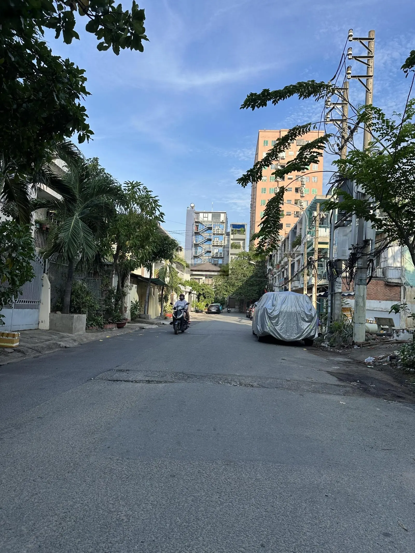 Hẻm như đường chính, 6,1x17,2 cầu sơn bình thạnh