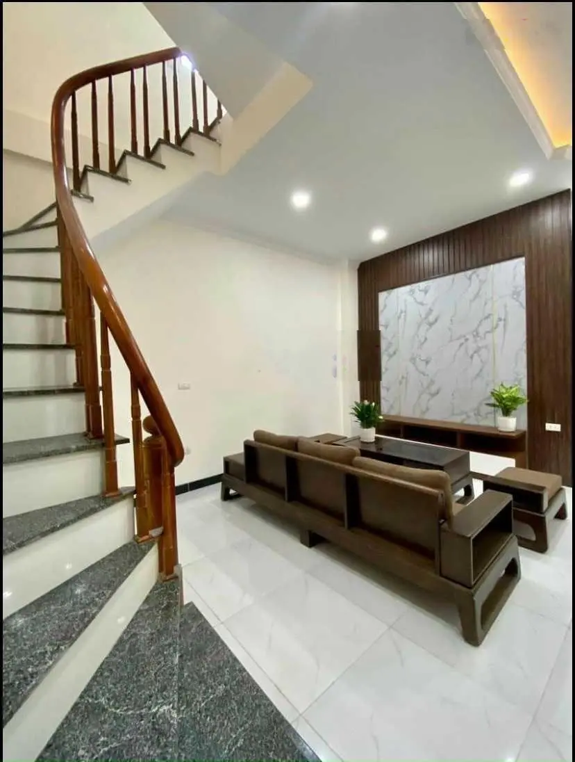 Chính chủ bán gấp nhà 5 tầng xây mới khu Xa La Kiến Hưng Hà Đông ô tô đỗ sát nhà giá chỉ 4.5 tỷ