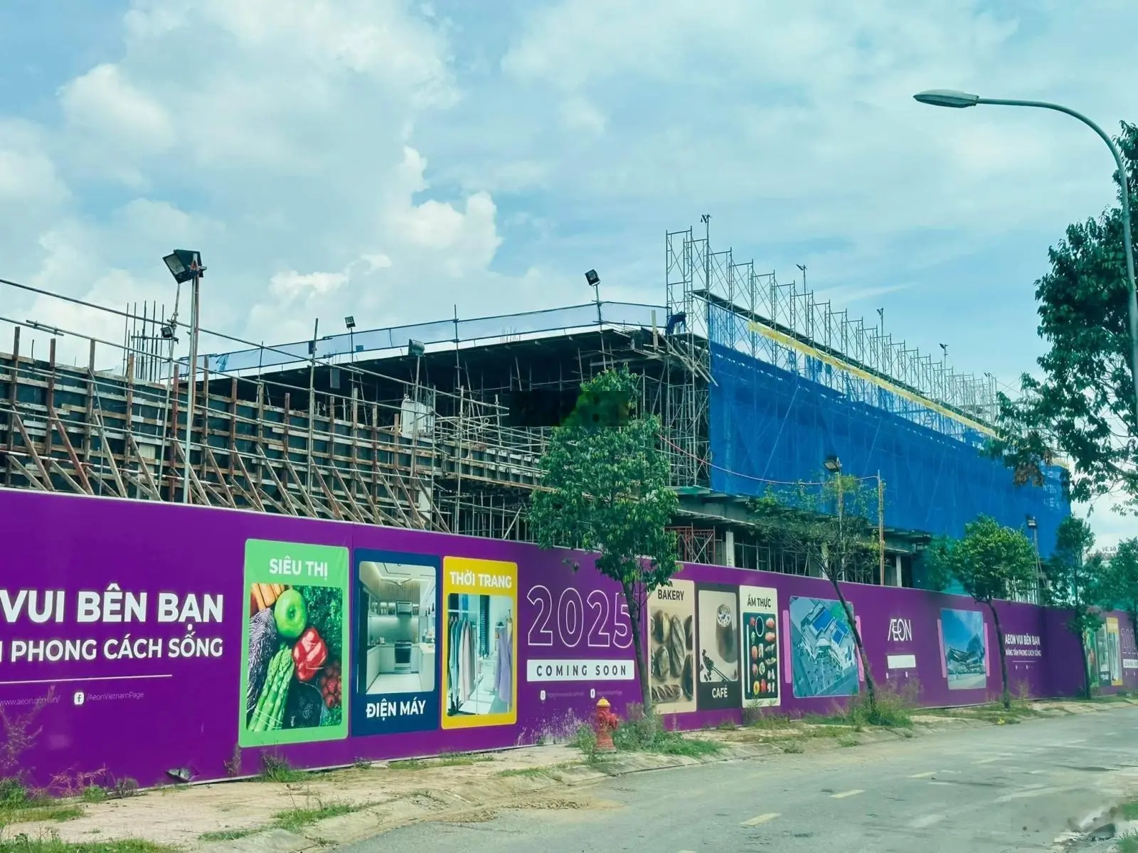 Cần bán nền đất đường số 4 khu Green city giá: 4 tỷ. Liên hệ: 0917 393 ***