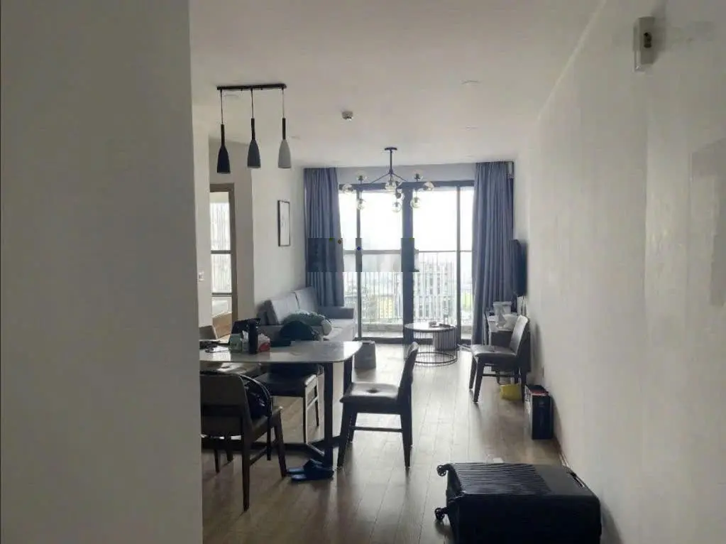 Cần bán căn hộ 3 ngủ tầng trung giá rẻ nhất khu vực trung tâm cầu giấy, chủ nhà bao hết thuế phí