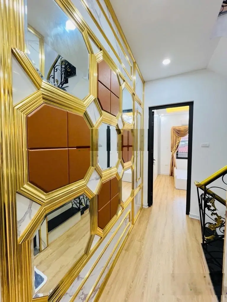 Đặng Tiến Đông, gần công viên văn hoá Gò Đống Đa, nhà mới đẹp, gần phố, giá người nhà 52m /11,2tỷ