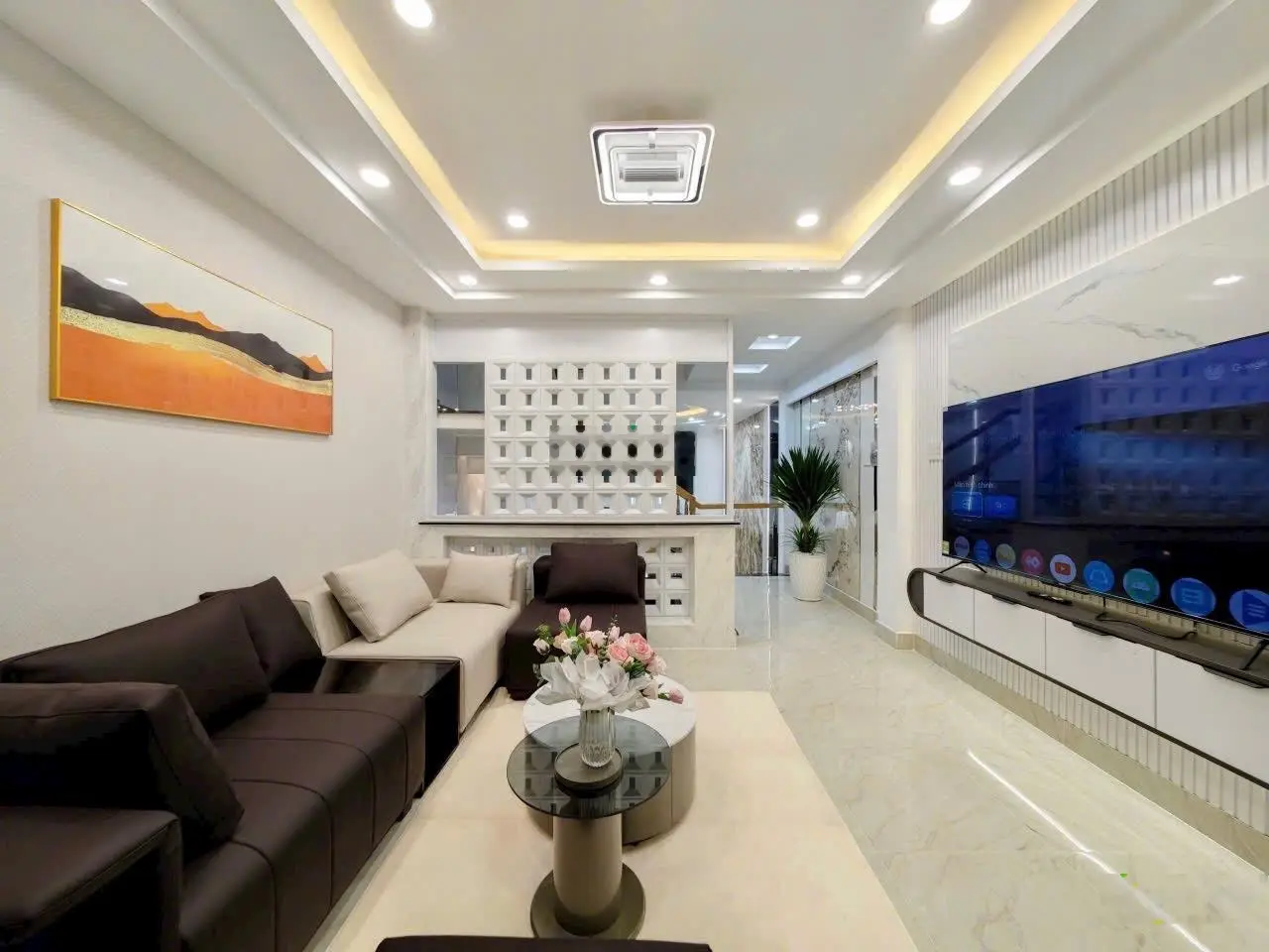 Nhà nằm ngay khu phân lô hẻm 8 m phường 14 Gò Vấp