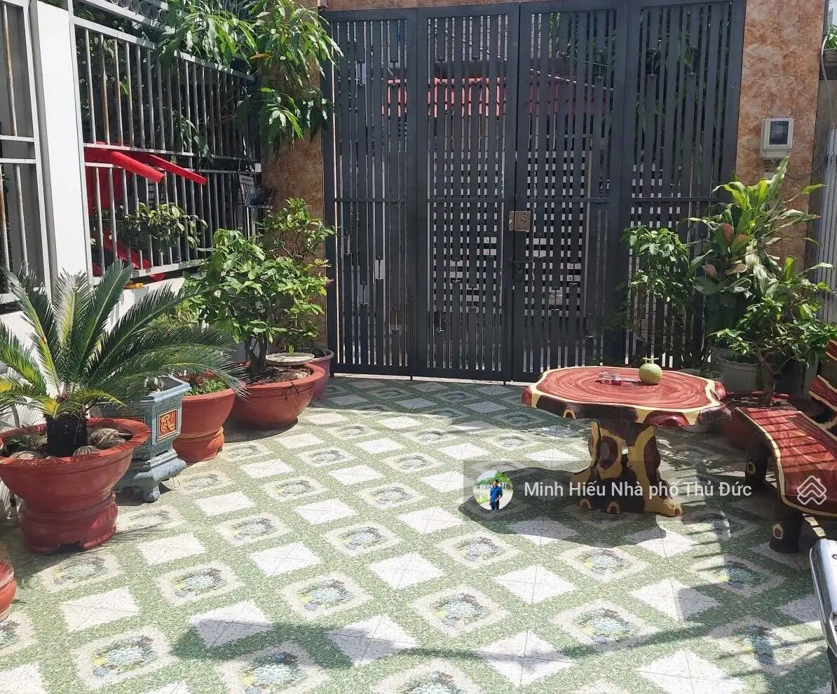 Bán nhà Hiệp Bình Chánh, Gần Phạm Văn Đồng, 3 Tầng HC 92m2 nhỉnh 7 tỷ, tặng full nội thất