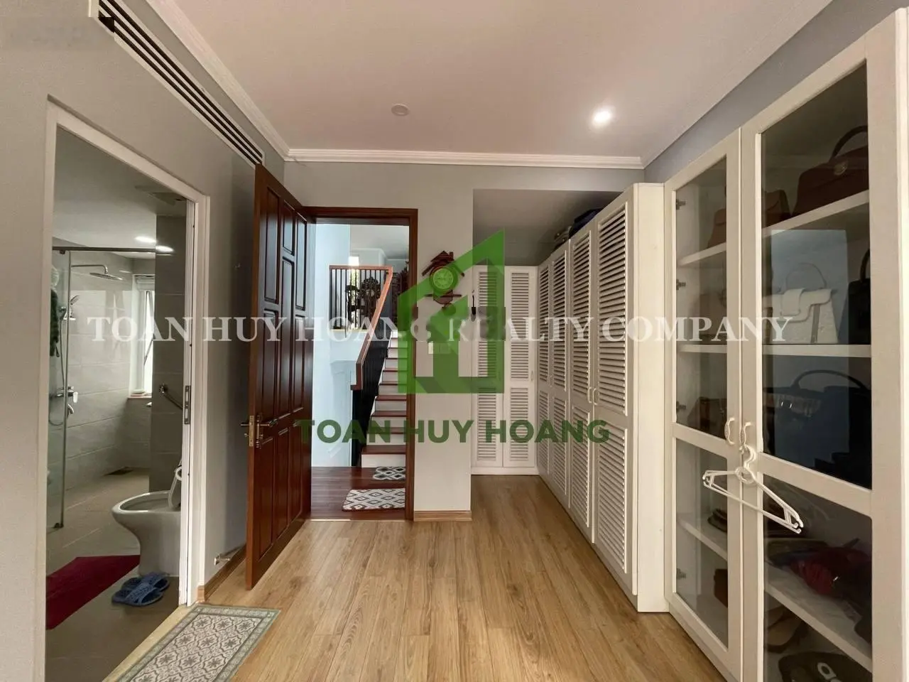 Chào Bán Biệt Thự Sân Vườn 250m2 3 Tầng 3 Phòng Ngủ Giá Tốt Nhất tại Euro Village - Làng Châu Âu