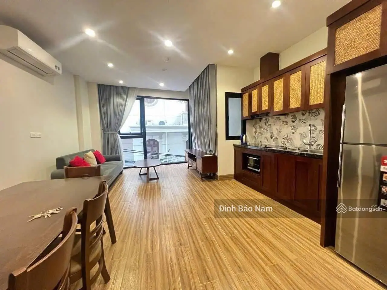 Xuân diệu toà căn hộ 130tr/th 100m 7 tầng mt 5m vừa kinh doanh vừa cho thuê ngõ ô tô thông