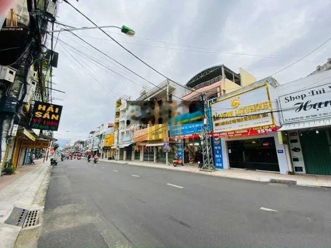 Cần bán 521.8m2 Nguyễn Trãi diện tích lớn TTTP phù hợp xây khách sạn