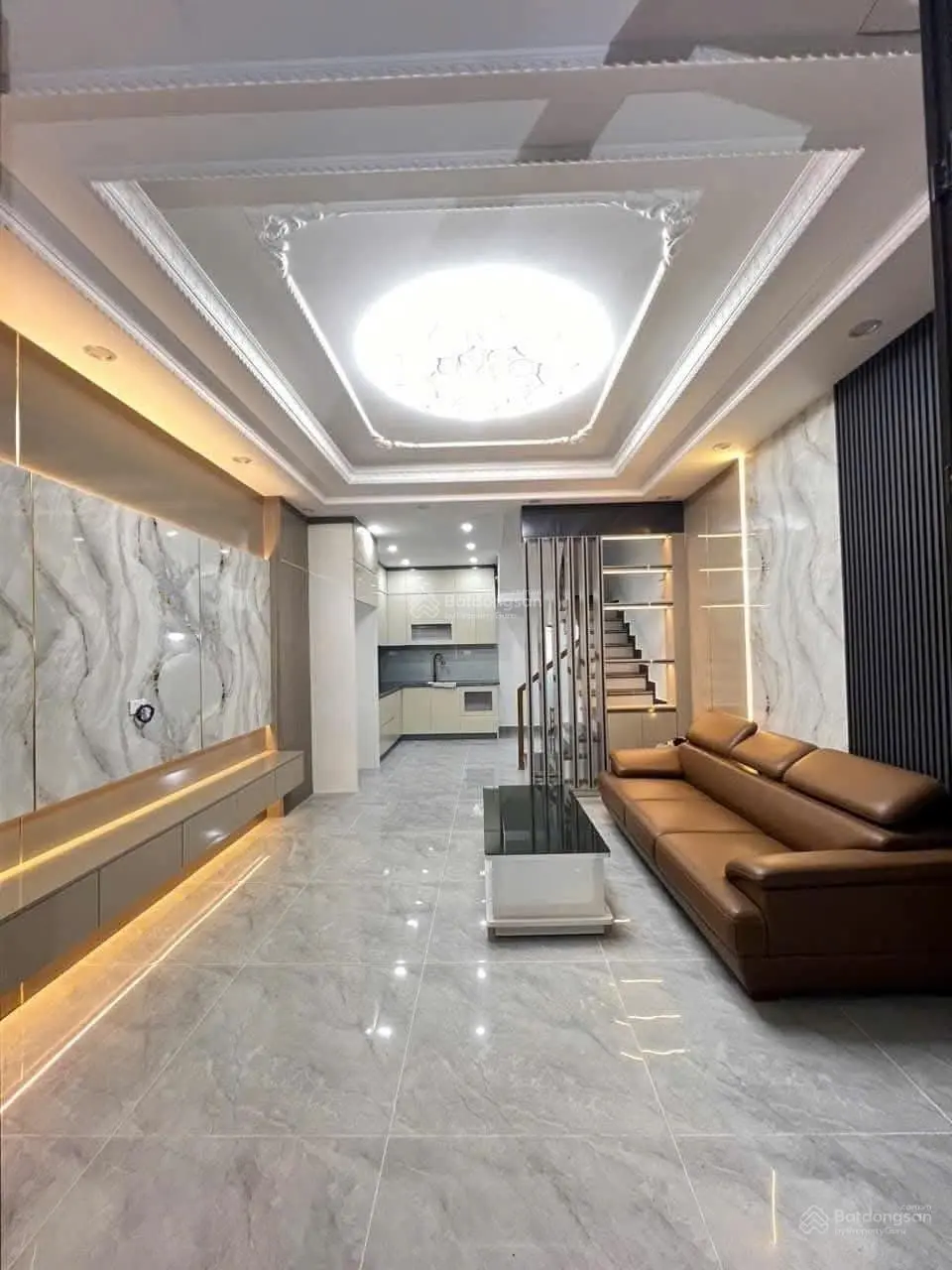 Chính chủ cần bán Miếu Hai Xã thông ra Hồ Sen. * Giá: 3.55 tỷ (thoả thuận) DT = 48m2 x 4 T