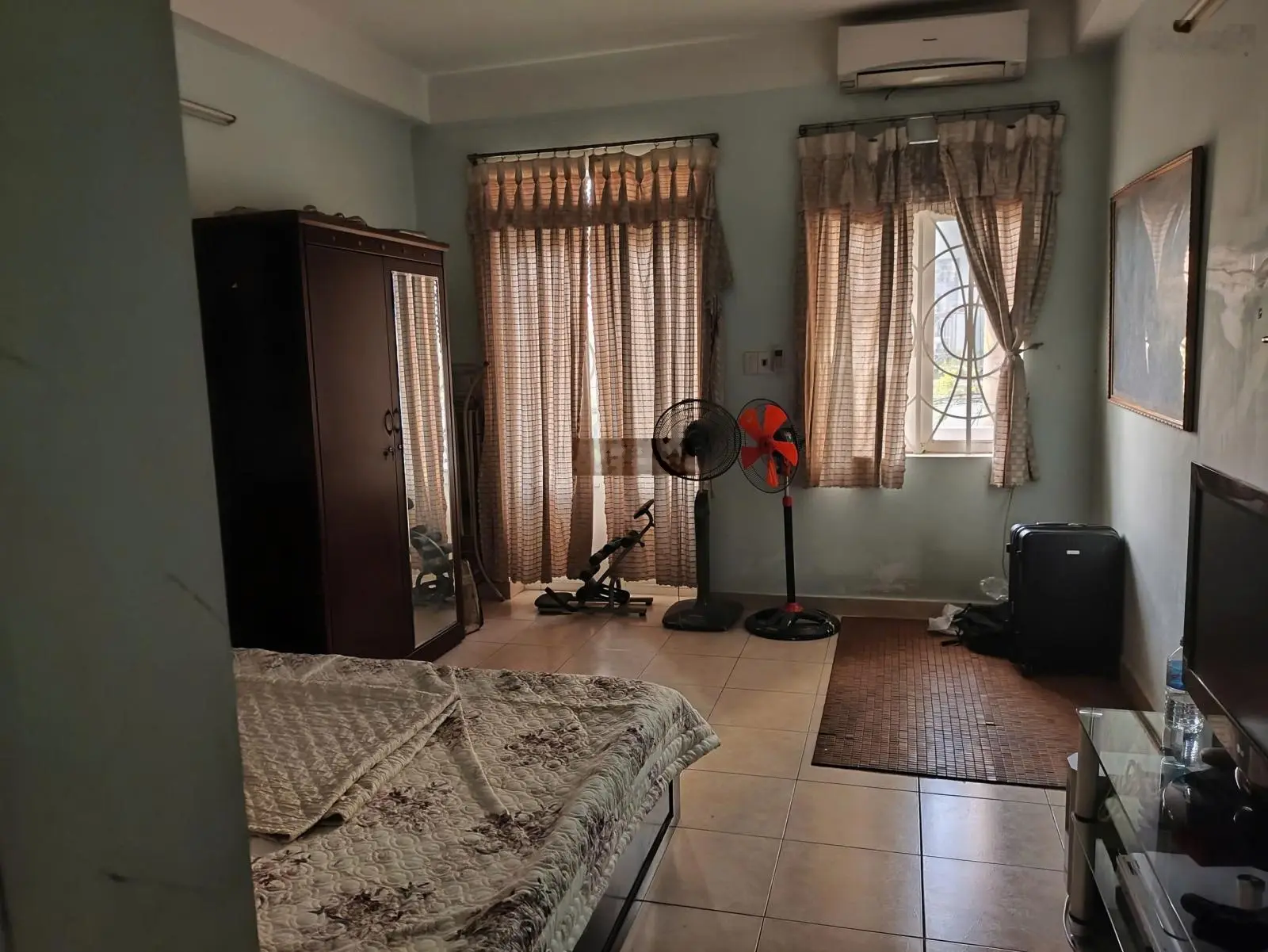Nhà 1 trệt 1 lầu, ngay chợ Hiệp Bình, giá 4,8 tỷ