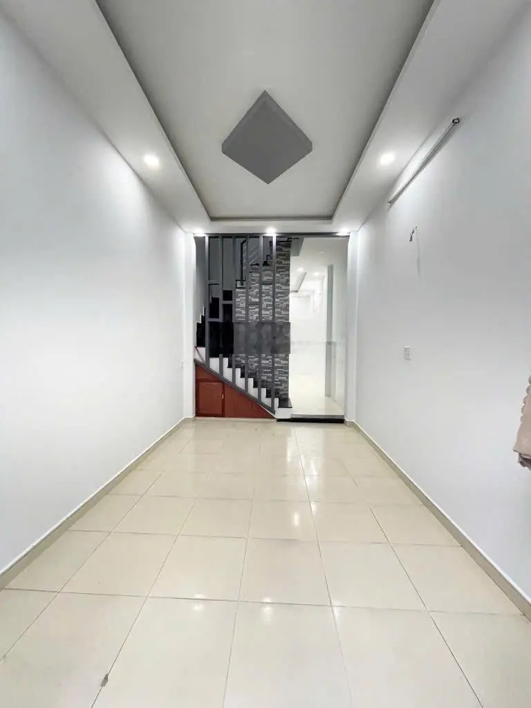 Nhà bán hẻm 4m Nguyễn Thị Nhỏ - nhà mới - 4 tầng sổ đầy đủ 5,9 tỷ