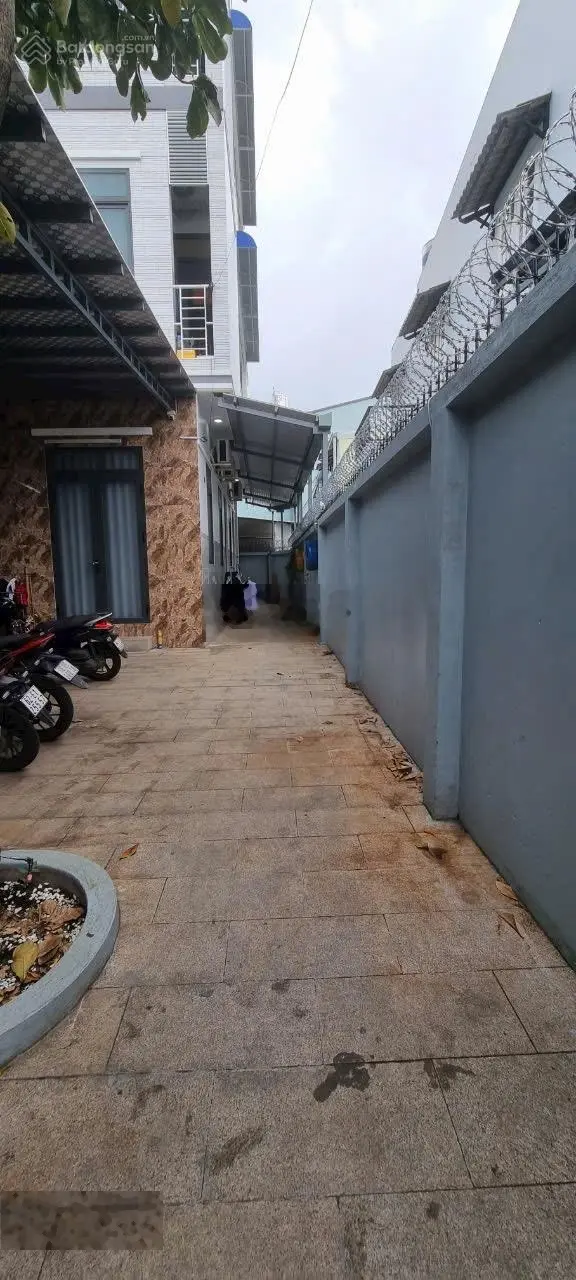 Căn hộ dịch vụ khu ven sông, Giga Mall Hiệp Bình Chánh
