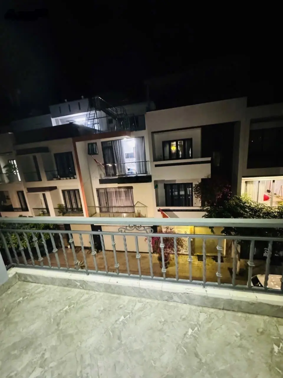Em NGUYỆT NHA TRANG cần bán nhà khu đô thị Phước Long- Nha Trang.