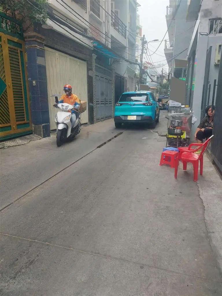 [Nhỉnh 7 TỶ] - Bán nhà Bình Thạnh P.26 đường Quốc Lộ 13- Xe hơi đổ cửa- 4x16 cấp 4