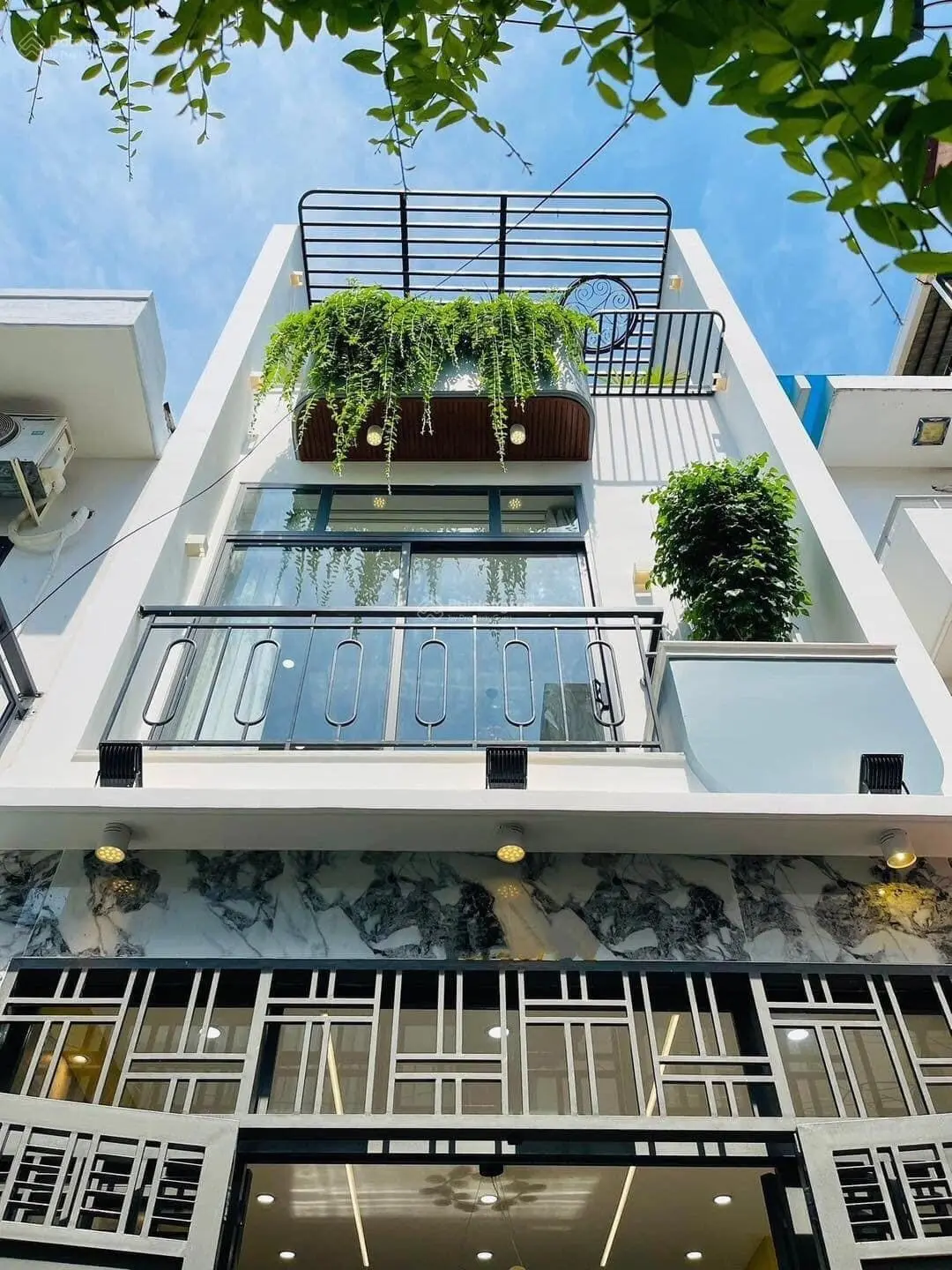 Nhà ngộp cần ra gấp đường Kinh Dương Vương - BTDB - Bình Tân Giá 2tỷ670 DT 63,1m2(4x15,75) gần Aeon
