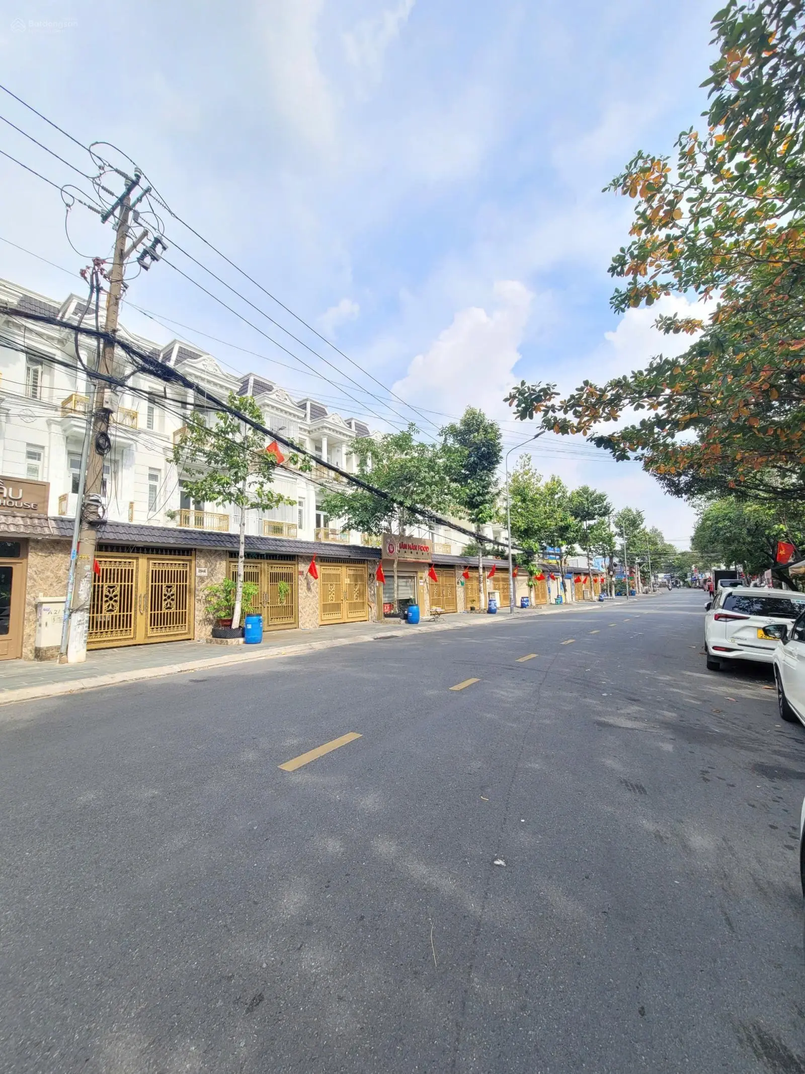 Bán nhà 1 trệt 2 lầu MT đường Võ Thị Sáu p.Đông Hòa Tp.Dĩ An