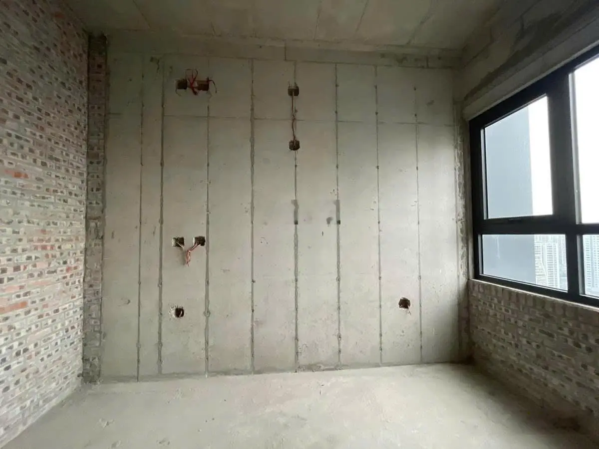 Bán 3PN2vs chung cư Diamond Residence, DT 105m2, trục 05 - D02, bc ĐB hoàn thiện thô giá nhỉnh 9 tỷ