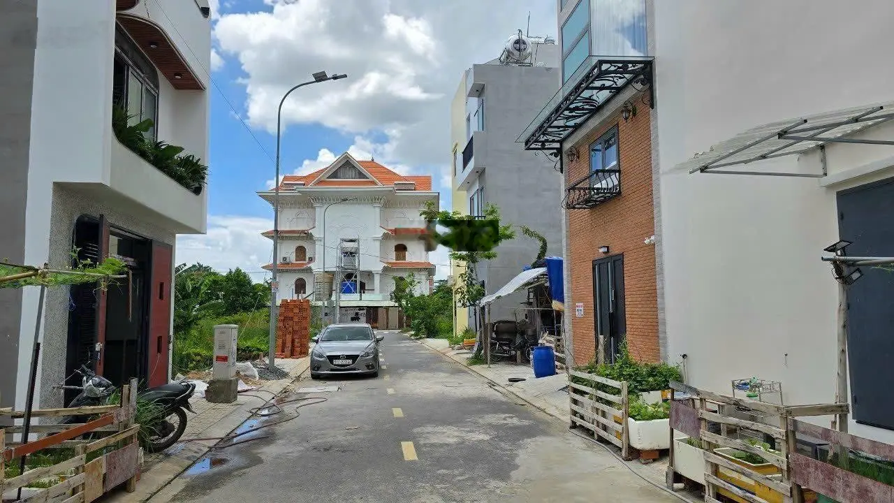 Siêu phẩm nhà HXH đường An Phú Đông 12, Q12, SHR, giá 4,7 tỷ, gần chợ, siêu thị. LH: 0902 958 ***