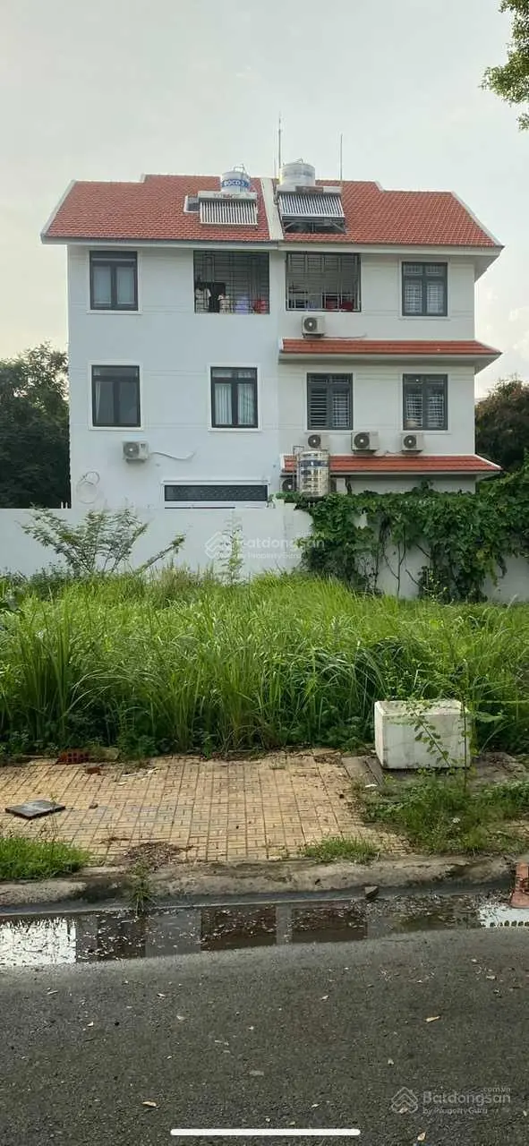 Khách ngộp cần bán nhanh lô đất 120m2 giá chỉ còn 6 tỷ 400, view công viên thoáng mát