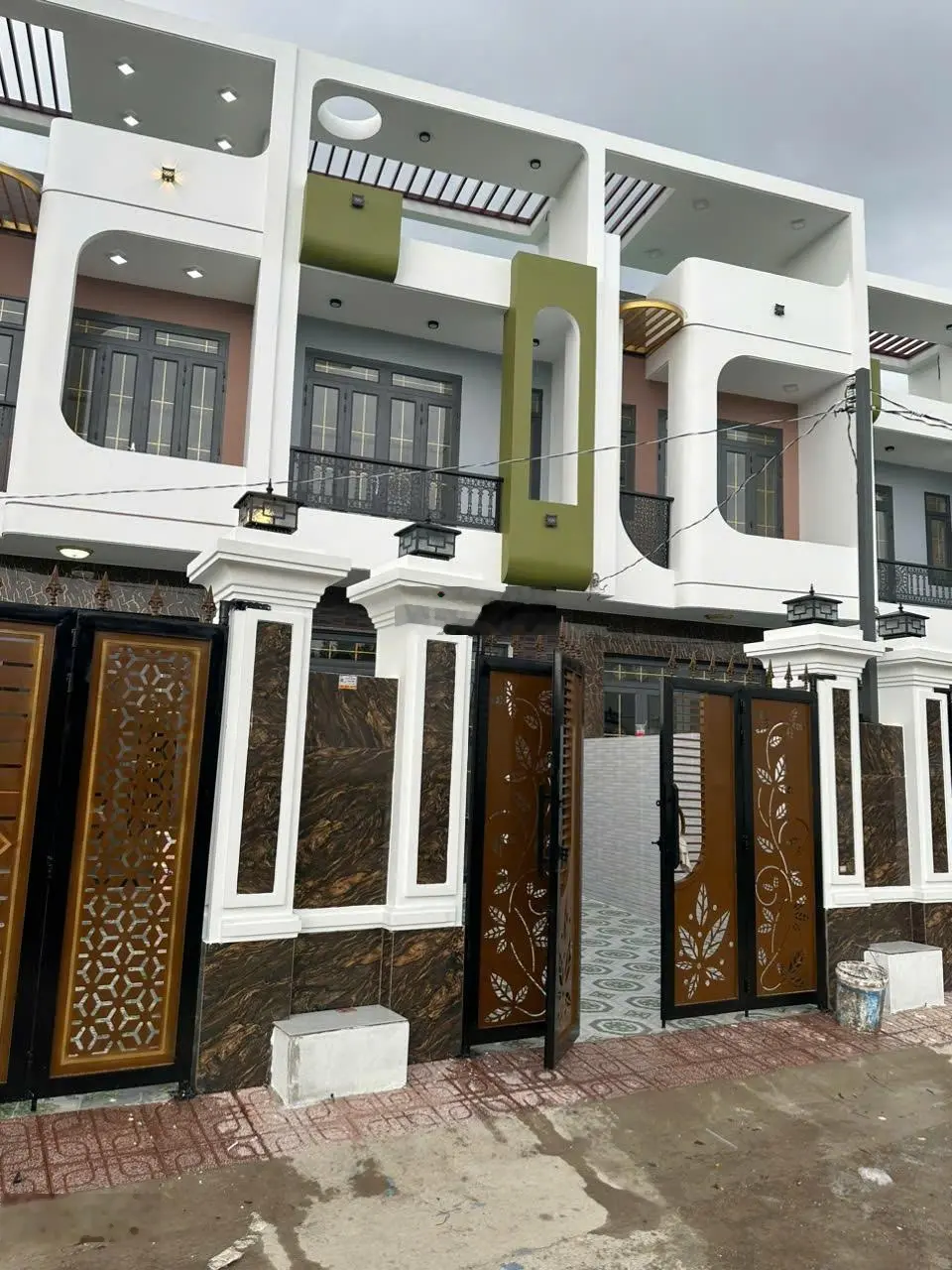 Nhà mới xây đẹp 2,3x tỷ khu công nghiệp cầu tràm cần đước, cách chợ bình chánh 5km. gần five star