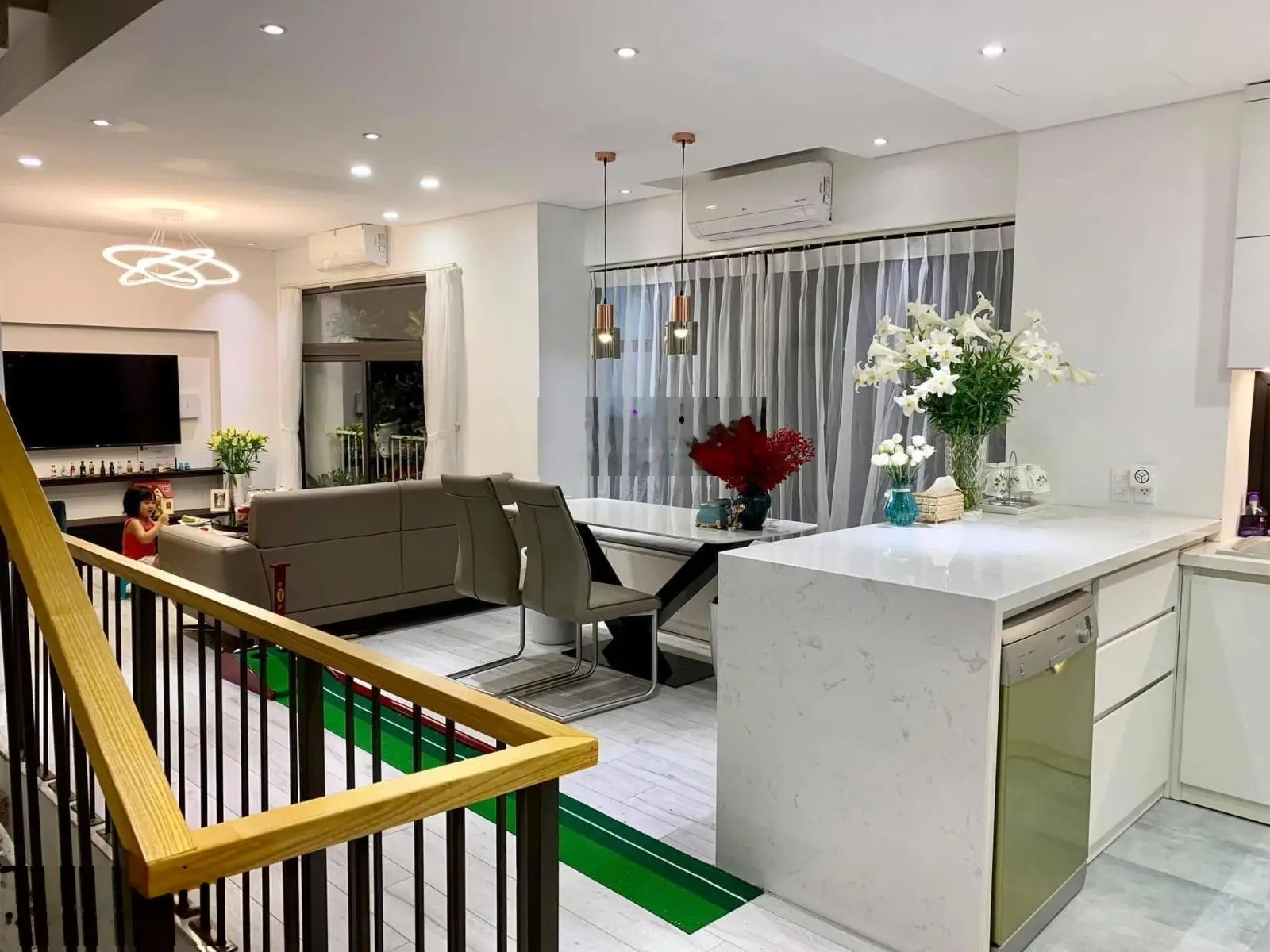 Bán nhà riêng đẹp nhất phố Mễ Trì Thượng, lô góc xịn xò, gara ô tô, chủ xây tâm huyết