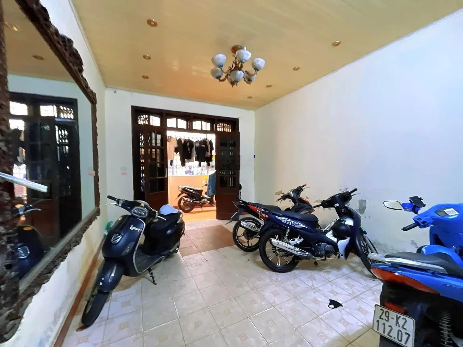 Bán Nhà Minh Khai, Hai Bà Trưng . DT 64m2 3T Mặt tiền 4m. giá: 15.9 tỷ. LH :0383 426 ***