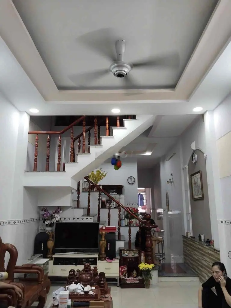 Hoàng Phan Thái, Bình Chánh nhà SHR chỉ 800 triệu dt 80m2 (2PN,2WC)