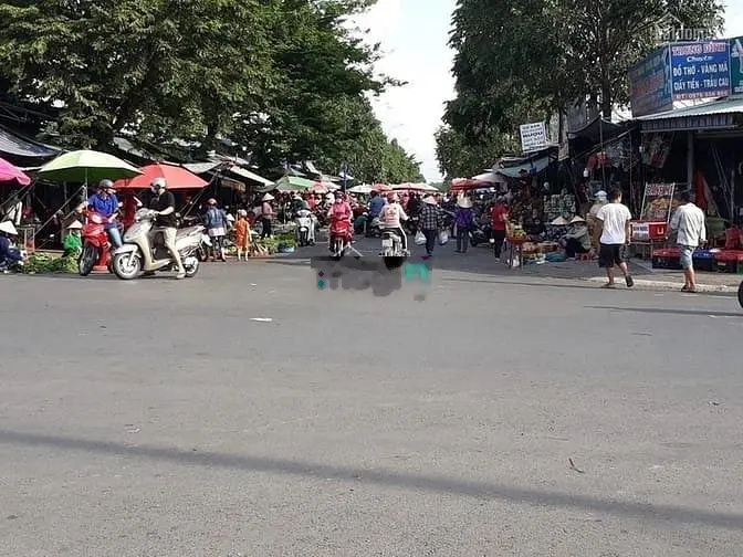 Bán 2100m2 Đất Shr Ngay Chợ, Mt Nhựa 18m, Đối Diện Kcn Gía 150tr