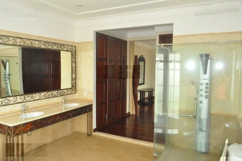 Bán biệt thự khu Compound Thảo Điền 1, vị trí góc 2MT đường trục chính