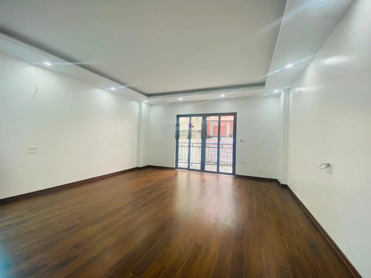 Bán nhà hoa hậu xã đàn đống đa, ngõ thông kinh doanh,6 tầng thang máy, gara ôtô 80m2/6t/6mmt 15tỷ