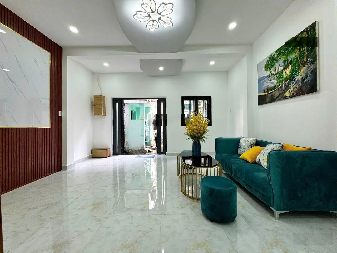 Gấp bán nhà nguyễn văn đậu bình thạnh , 30m2 , 2 tầng , ô tô đỗ cách 10m. giá 4,6 ty tl
