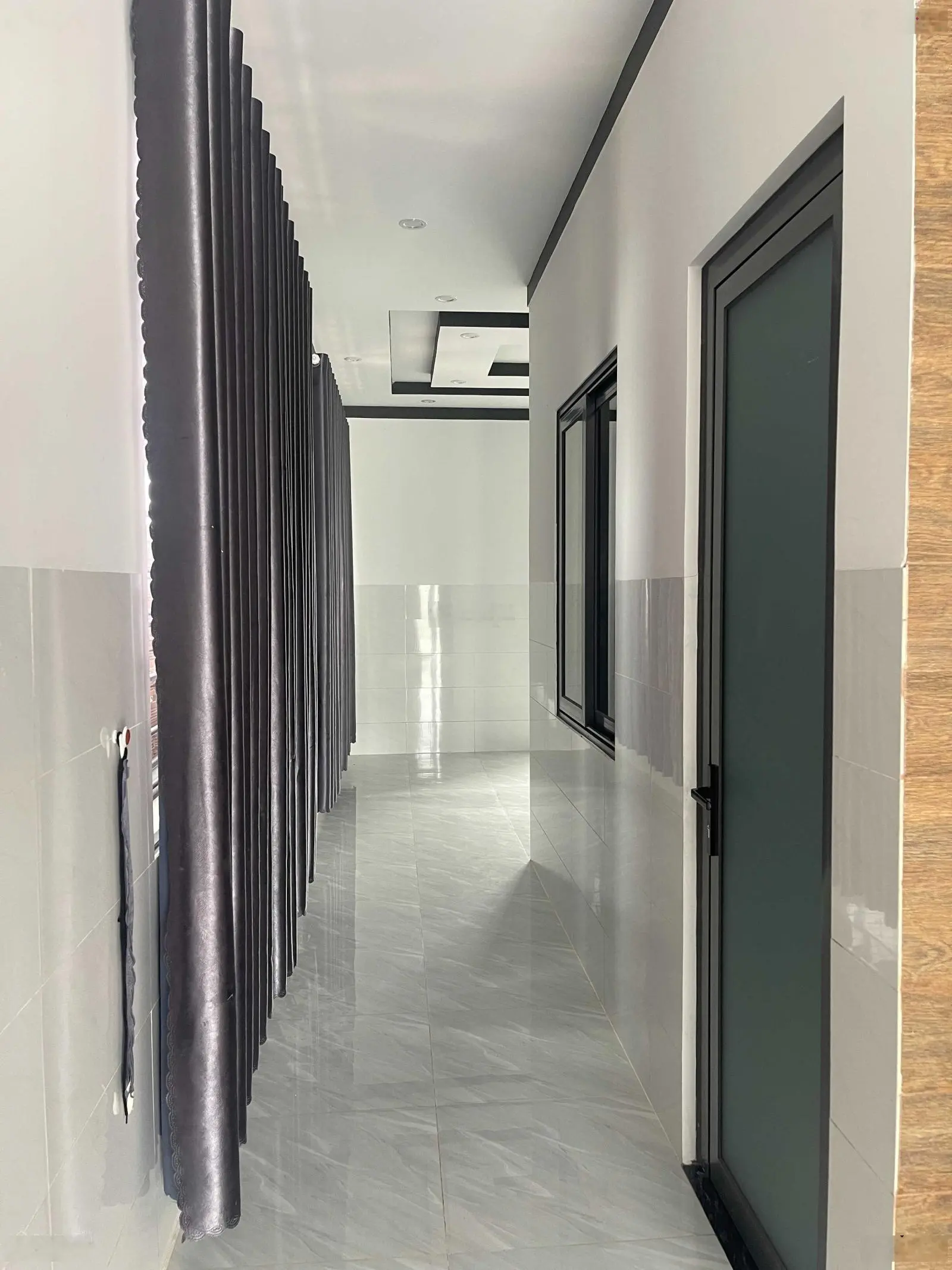 Bán nhà mới xây 1 trệt 1 lầu 5x30m, TT. Long Điền, BRVT