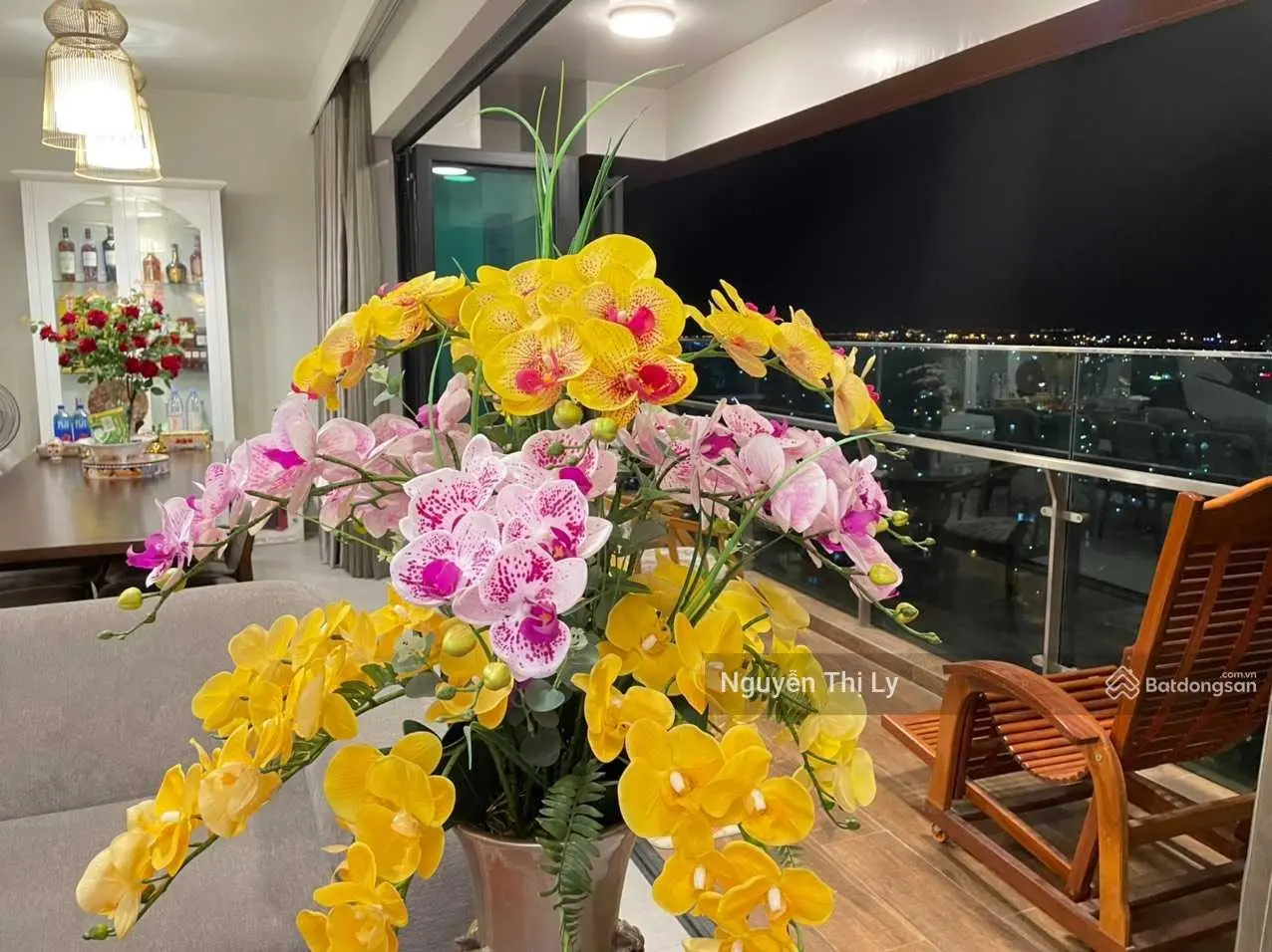 Deal hời! Bán gấp 4PN diện tích 181m2 không nắng chiều chỉ 20 tỷ, sổ hồng sang tên nhanh
