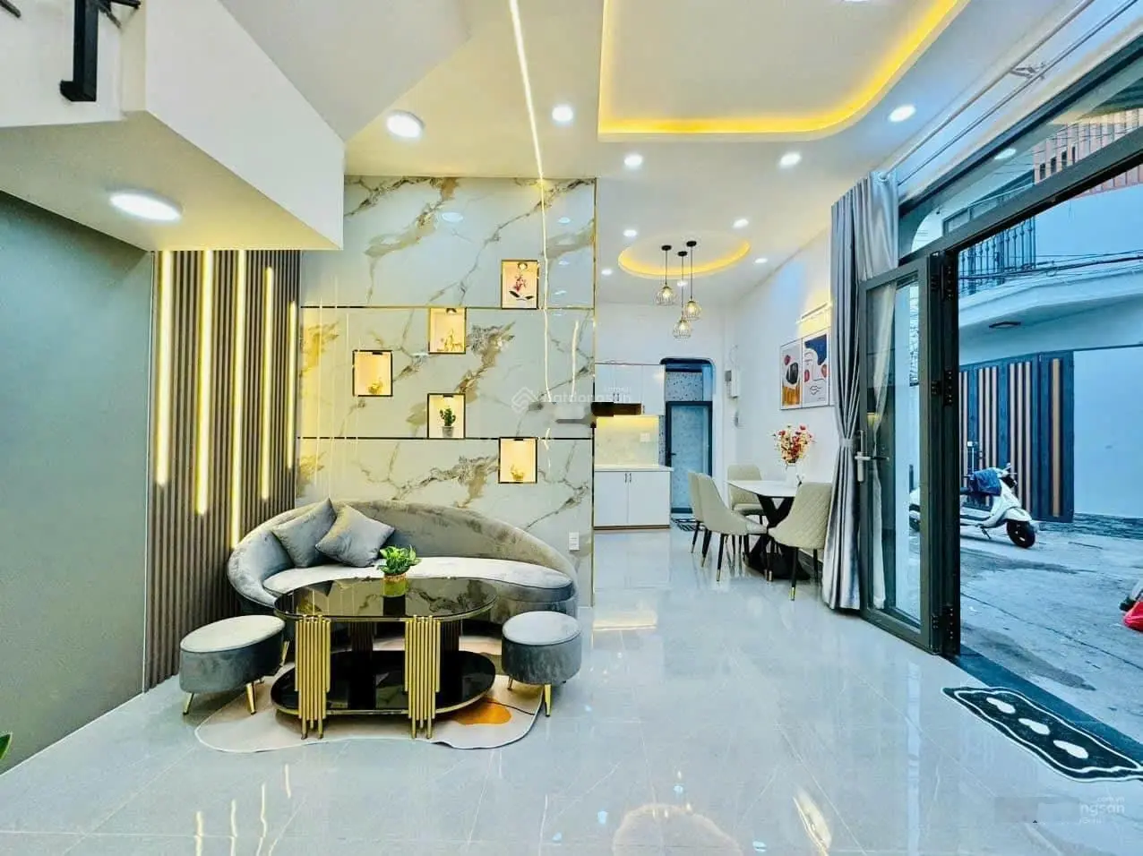 Nhà hẻm xe hơi cách MT 3 căn Tăng Bạt Hổ Phường 11 Quận Bình Thạnh