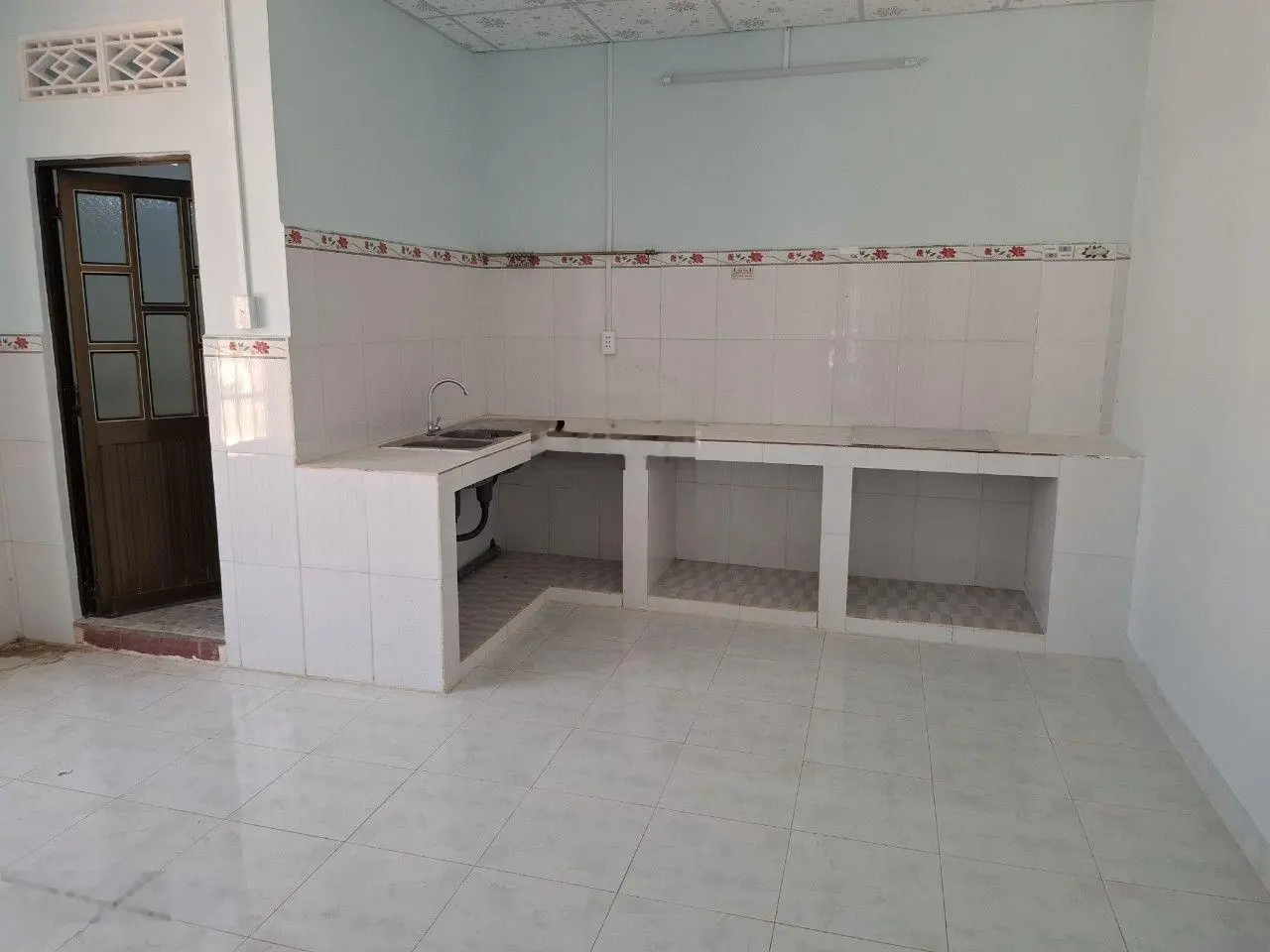 Nhà đẹp 2 mặt tiền ngay trung tâm thị trấn gò dầu, tây ninh