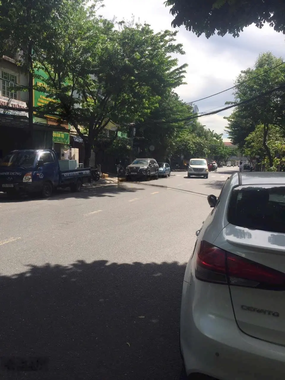 Cần bán gấp căn nhà 3 tầng mặt tiền đường Nguyễn Hữu Dật sát Tiểu La quận Hải Châu