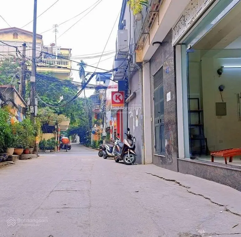Bán nhà riêng Hoàng Văn Thái, TX - lô góc - ngõ thông - DT 47m2 - MT 5,2m - 7.2 tỷ. LH 0904 161 ***
