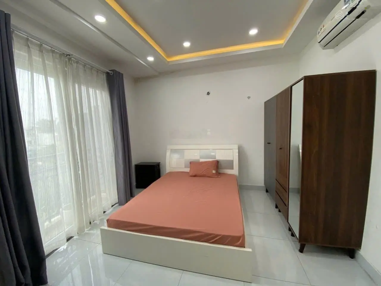 Bán nhà 3PN + 1 phòng sinh hoạt chung, 4.2x15.5 trệt 2 lầu 1 tum sân thượng HXH Đ. Nguyễn Duy Trinh