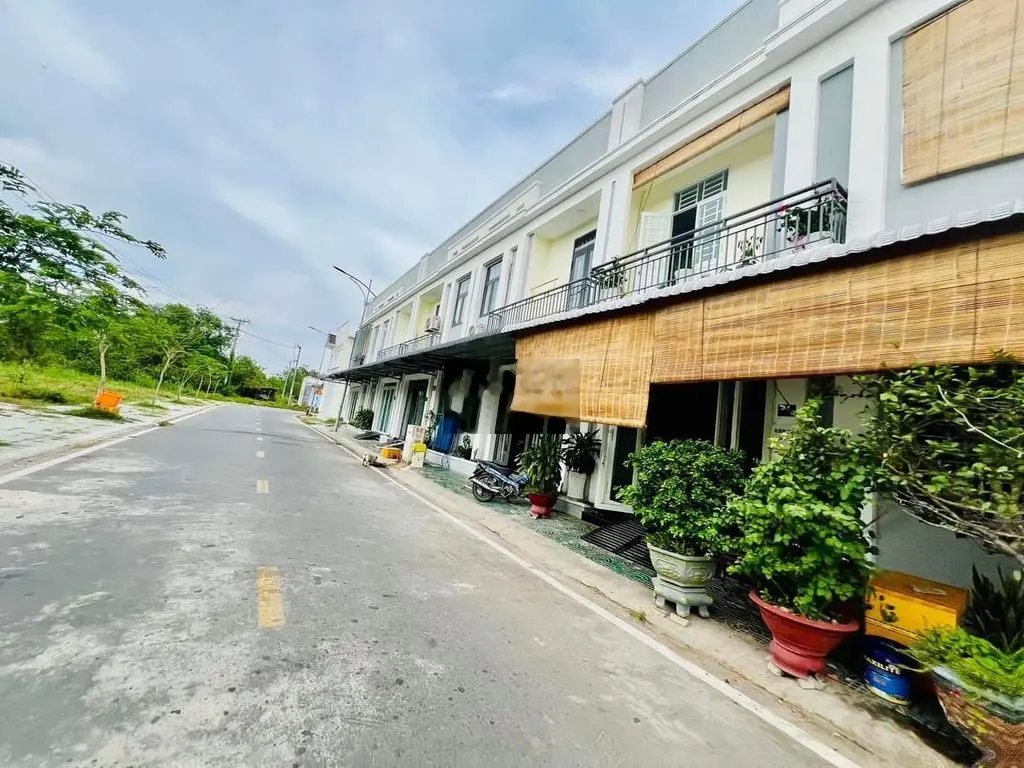 Căn hoàn thiện các trường chuyên Nguyễn Thiện Thành 100m