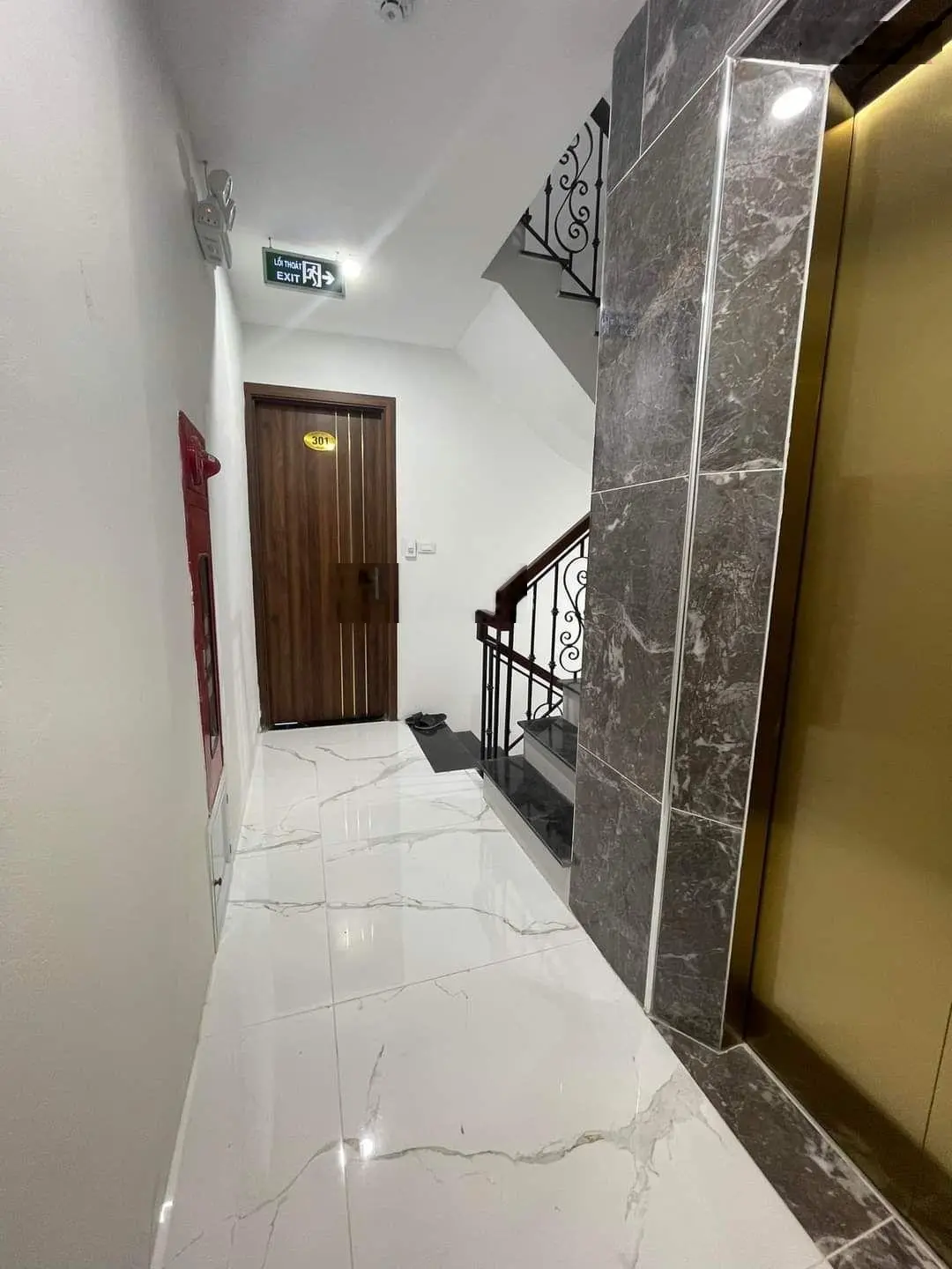 Bán Gấp nhà Nguyễn Hoàng 70m2 x 8 tầng mặt tiền 5 m ô tô tránh 11 phòng khép kín full nội thất