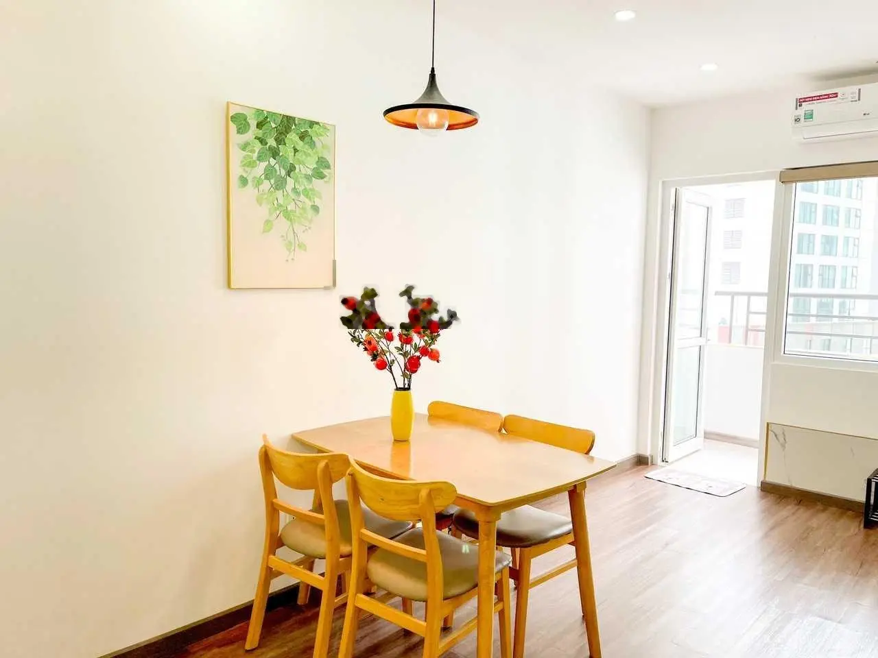 Bán gấp căn hộ 58,8m2 full nội thất 2 phòng ngủ giá chỉ 1.62 tỷ